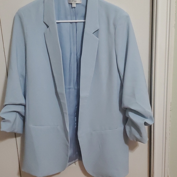 Blazer - Picture 5 of 7